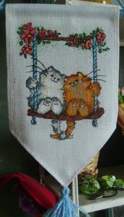 Крылатые качели. Из журнала "Вышиваю крестиком"