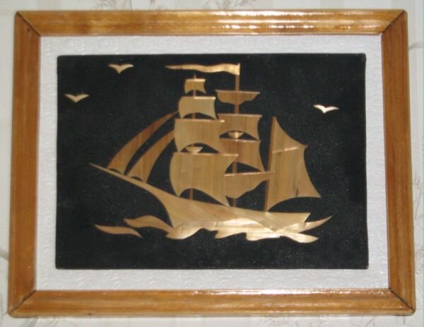 А это слабенькая попытка что-то сделать из соломки :)