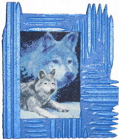 Вторая работа из стареньких, которая осталась дома, притулившись на холодильнике :)