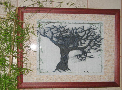 Девушка нарисовала карандашный рисунок, а мне захотелось сделать ей подарок её же рисунка, тока вышитого мною :) Сейчас эта работа в Одессе :)