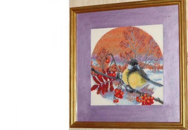 Панна Морозное утро( на самом деле вечер)Вышивала маме в подарок - она птиц любит. Рамку и паспарту покрыла акриловой краской.