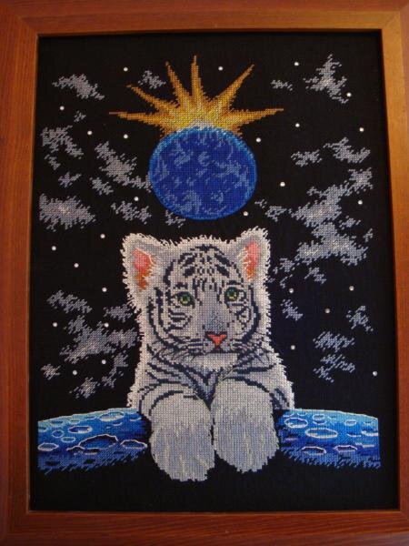 Ночная вахта. Звёздочки сделала из страз