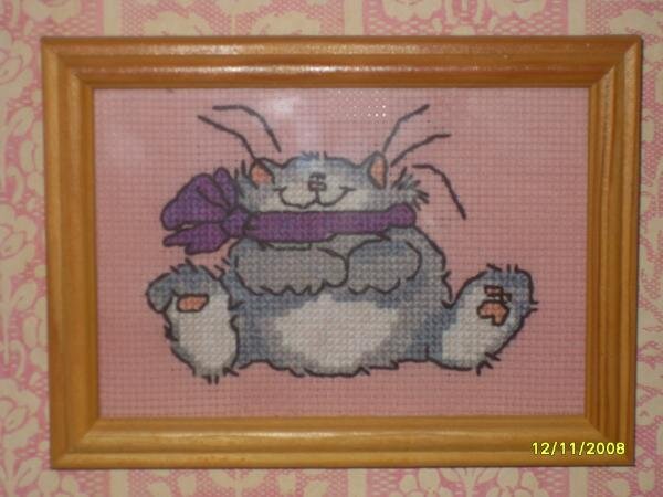 кот, встречающий гостей