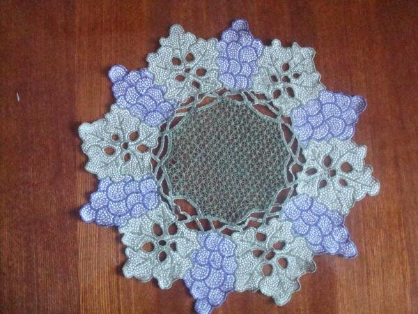 машинная вышивка типа ришелье