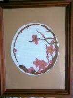 веточка сакуры  вышивалась в подарок