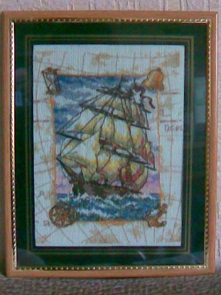 Кораблик, принес в мою жизнь перемены к лучшему, оставила дочери на удачу.