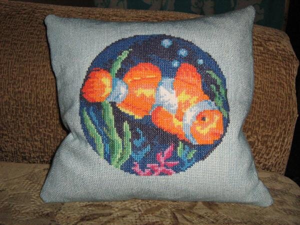 Еще такая подушечка есть...