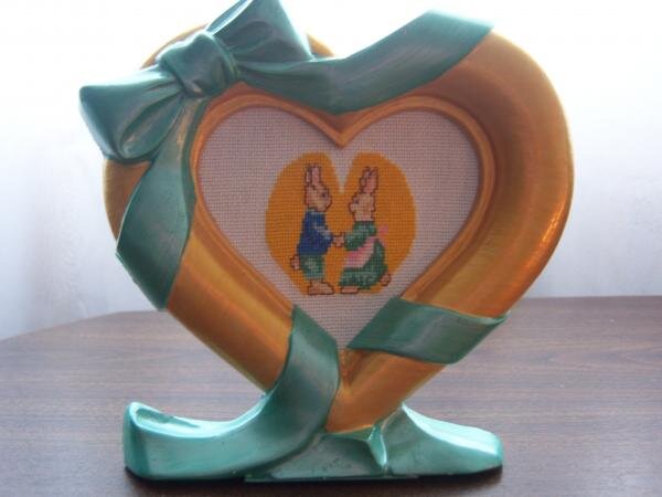 Не удачно купила мелкую канву-крестики не квадратные :(