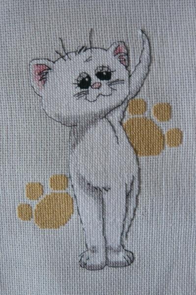 "Кот гуляет"Это вышила моя дочь.Пока не оформлена.