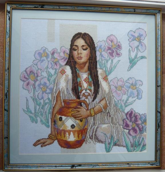 Вышила моя старшая дочь.Из журнала"Чудесные мгновенья"