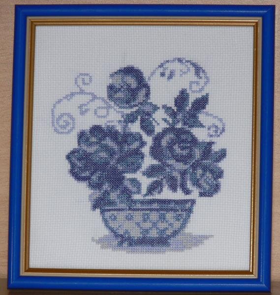 А это подарок бабушке. Схема не оригинальная а прогон через программу StitchArtEasy