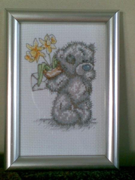 Тедди улетел во Францию в игре Сюрпризик