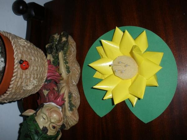 Игольница кувшинка