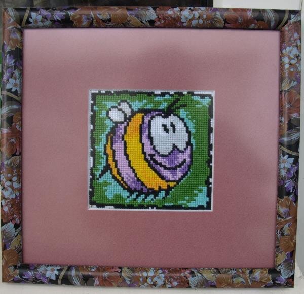 веселая пчелка