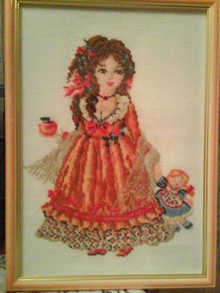 Девочка с куклой (подарила сестре на рождение дочери)Риолис. Сотвори сама № 374.