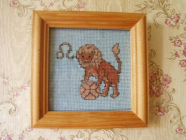 когда-то вышивала маме на День Рождения)