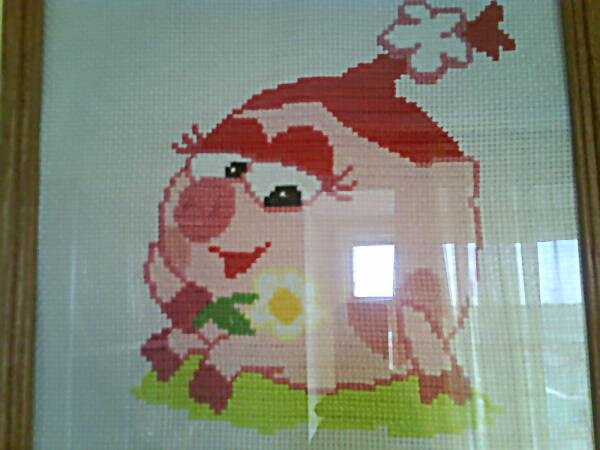 Моя сестра вышивала моей дочке.