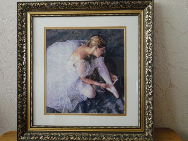 Это моя гордость. Прекрасная балерина от ДИМ. Вышивалась на одном дыхании.