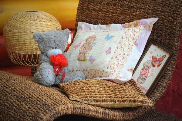 Подушка "ТЕДДИ с бабочками"