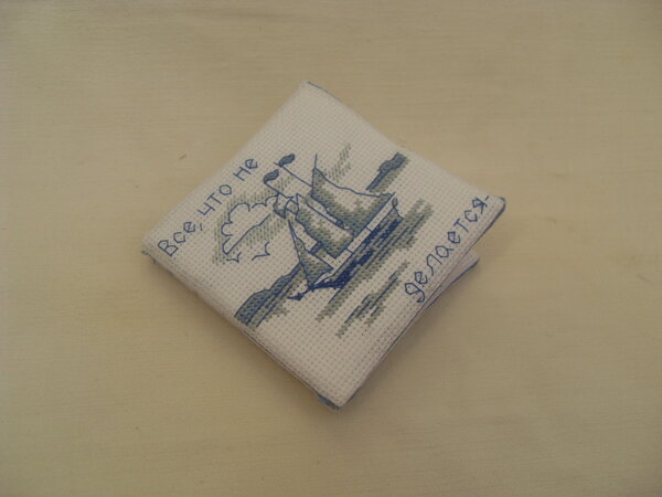 "Домик" для иголок