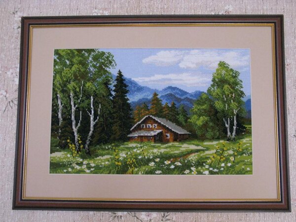 Вышивка бабули. Домик в долине от Риолиса. Вышивалась 6 мес.