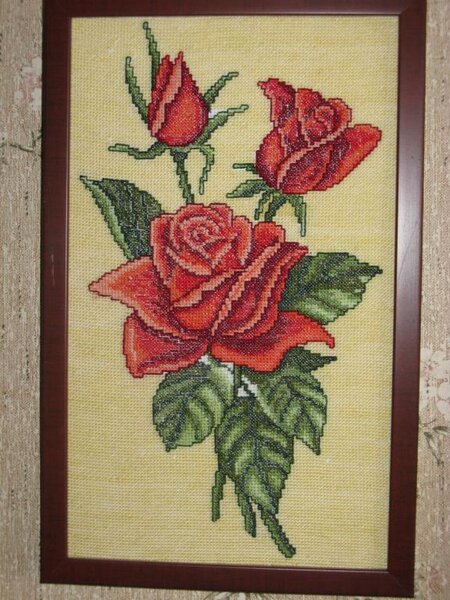 Вышивка бабули. Розочка-вторая работа.