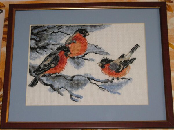 Вышивка сестры. Вышилась быстро, но с большими перерывами.