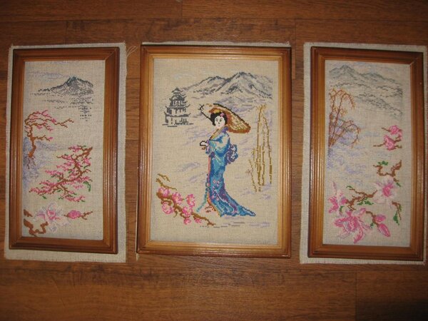 IMG 3216
Не ругайте пианиста, он играет как может)) Это моя первая вышивка. Рамки просто лежат сверху)) (для вида, так сказать). Будут другие, оформлю в багетке.