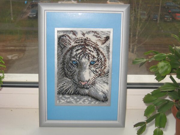 Бисер-белый тигр