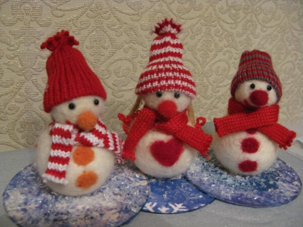 снеговички из набора