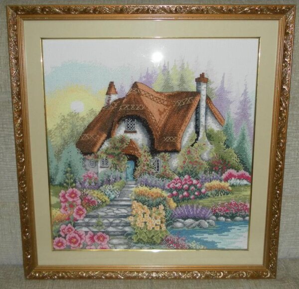 Домик в цветах