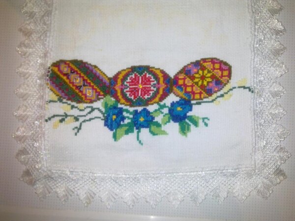 Мой первый рушничок, вышивала к Пасхе! С него все началось!