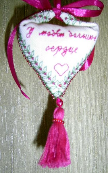 Сердечко.
Вышивка хардангер.