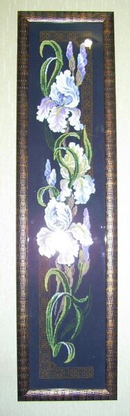 Ирисы от Риолис.
Вышивка шерстью.