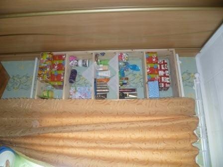 надоел разгром в косметике - сделала вот такую полку