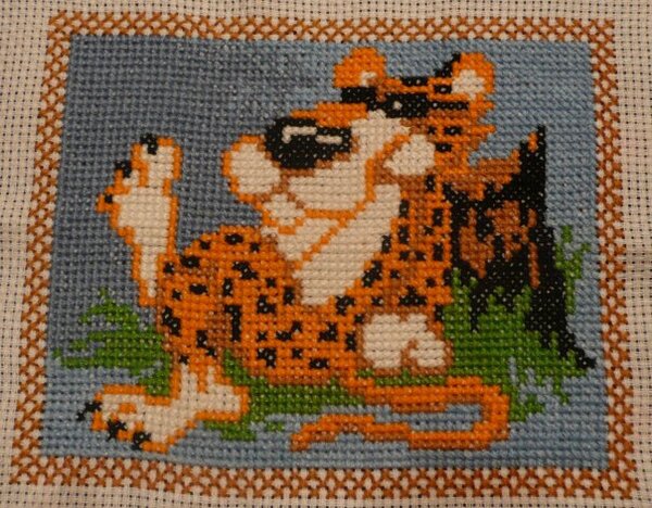 тигр под пнем