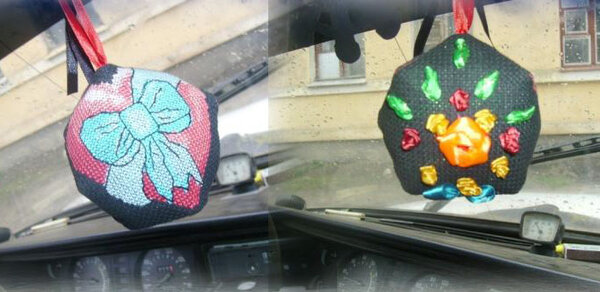 Висюлька в машину мужа