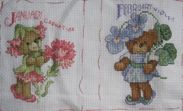 мишки-месяцы от Vermillion Stitchery