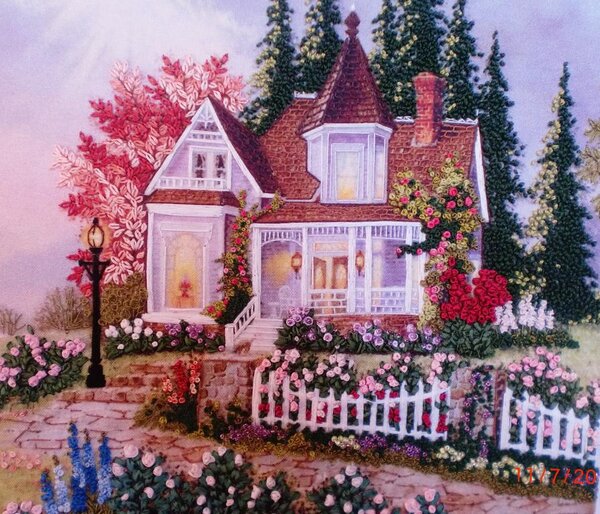 Райский уголок.
Объёмная вышивка в смешанной технике