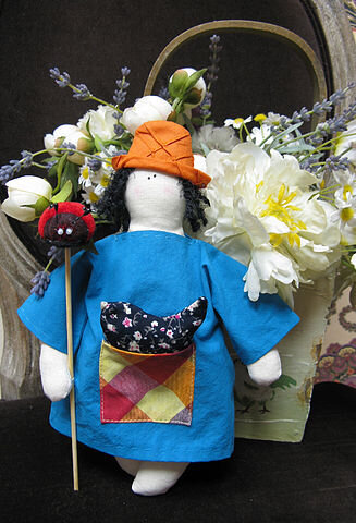 Крошка Клоди: любит природу и всякую живность