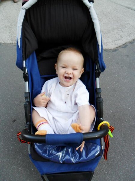 SAM 0046
сыну комбез