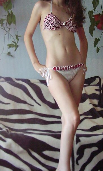 Подарок - вязаный купальник