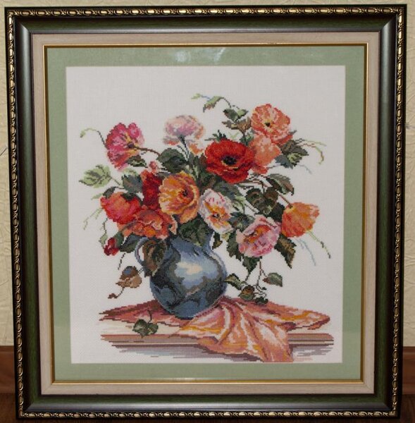 Куплена была в одном из магазинов г Челябинск и только для того, что бы продавцы не побили меня за очень долгое копание мое в понаразвешанных наборах. Выбор оказался весьма удачен.