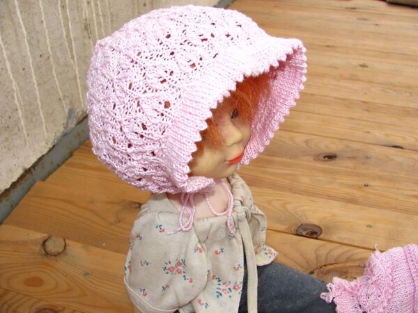 Башмачки и шапочка.  2011г.