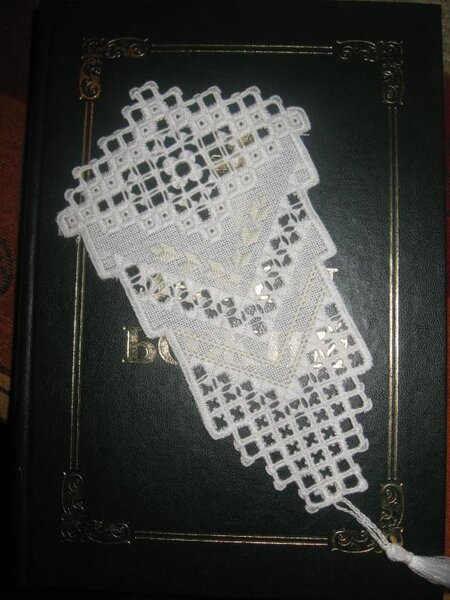 Закладочка для книги в технике Хардангер от Mamen