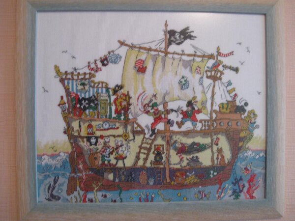 Пиратский корабль , вышивала сыну
