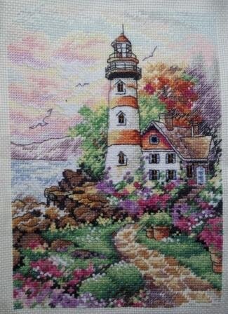 Маяк на рассвете