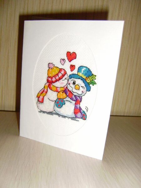 открытка "снеговички"