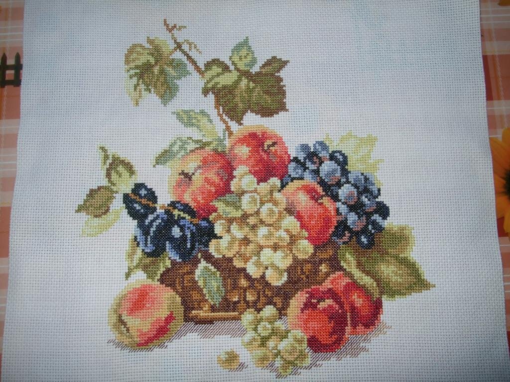 Натюрморт от Алисы "Яблоки и виноград"