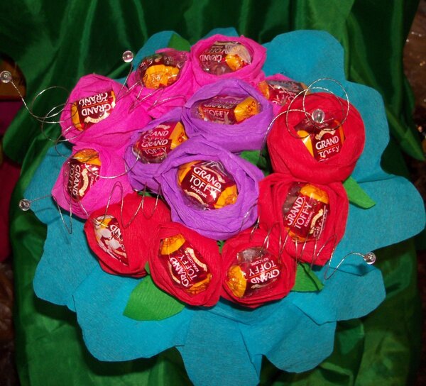 Мой первый букет из конфет. 13 роз на 13-летие племянницы
